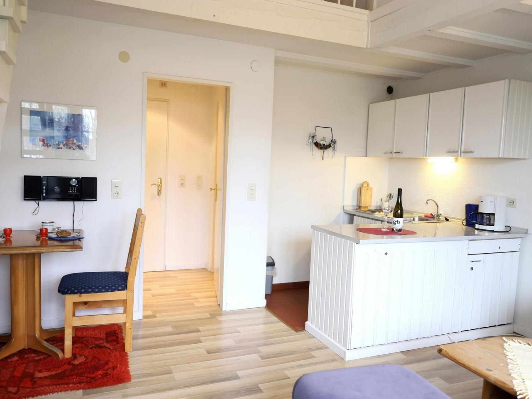 Einfach Eingerichtete Masionettewohnung. Вестерланд Екстериор снимка